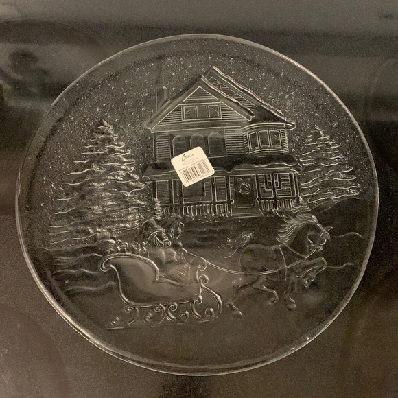 Crisa Clear Glass Sleigh Ride Christmas Serving Platter - Picture 1 of 7
